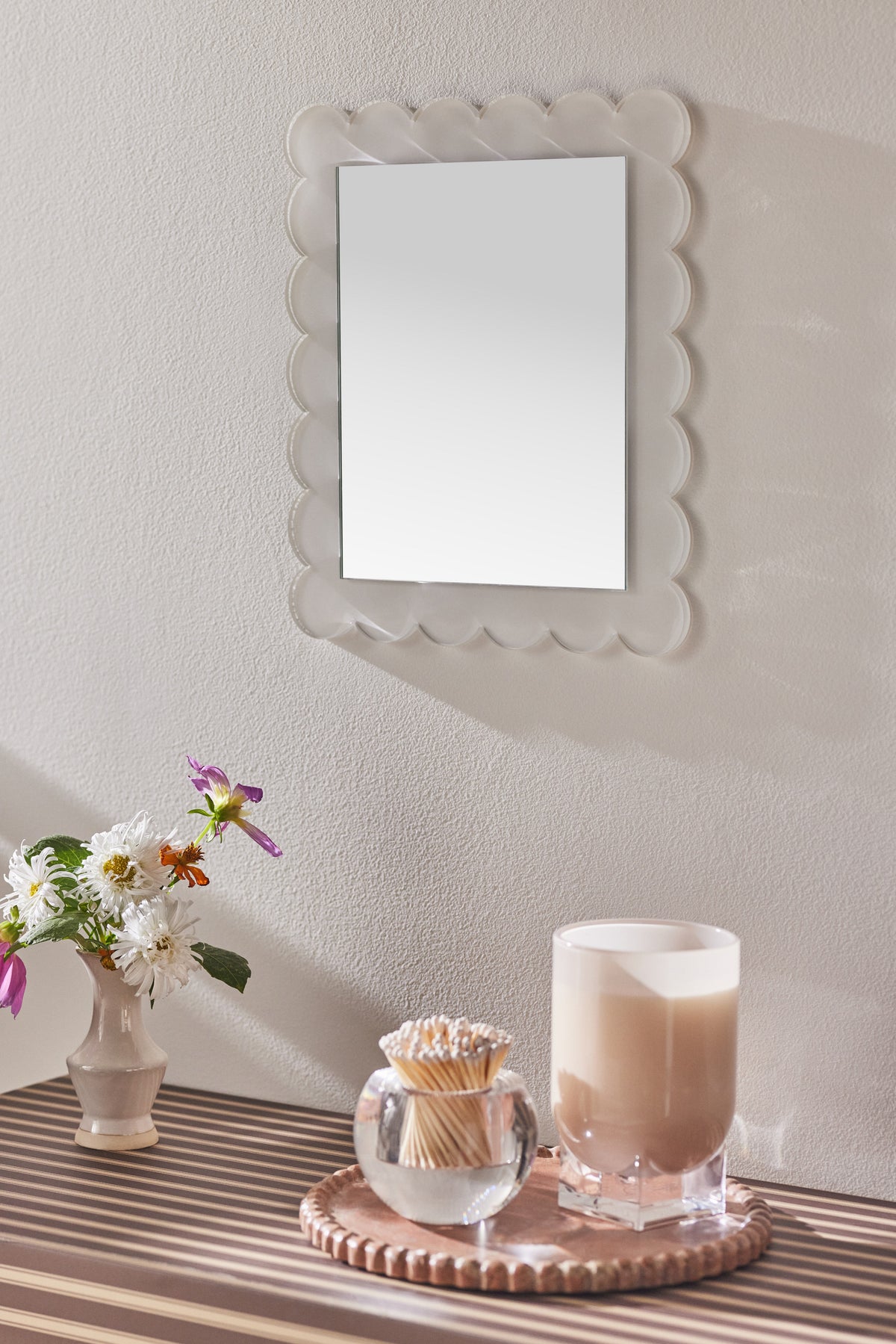 Brosa Scalloped Acrylic Rectangular Wall or Tabletop Mirror in White, product view 1