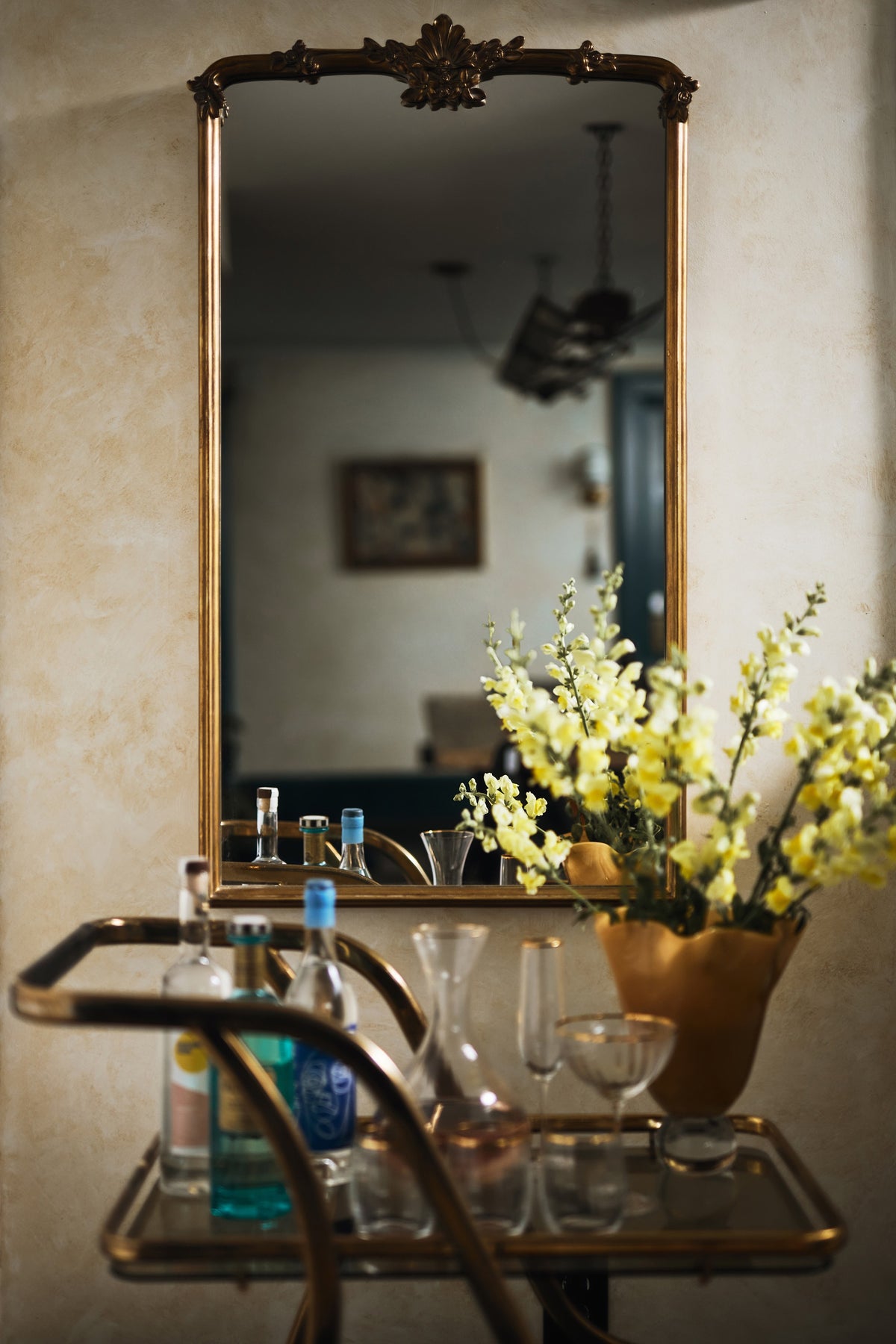 Lilja Floral Crest Gold Rectangular Wall Mirror in 070 Gold, product view 4