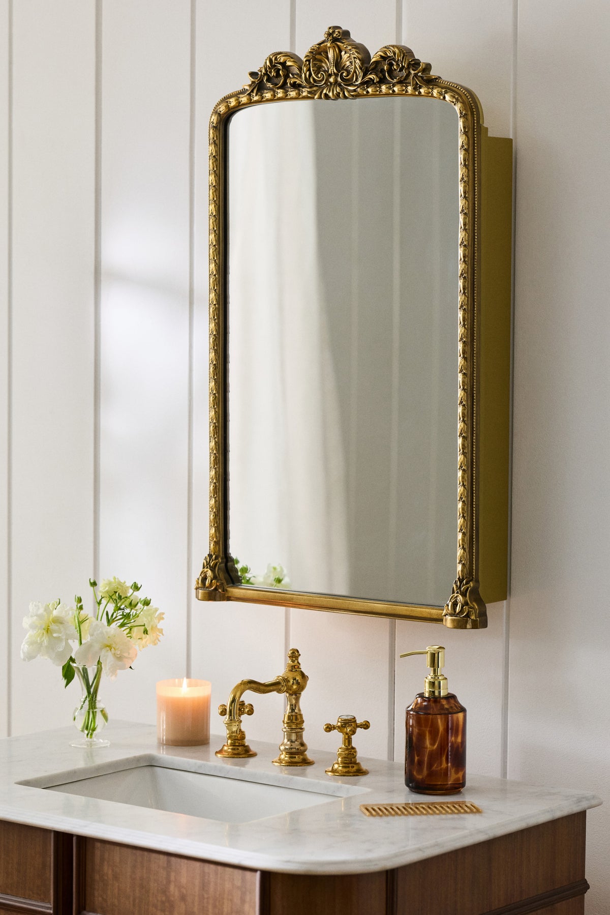 Hekla Baroque Arched Gold Medicine Cabinet in Brass, product view 1