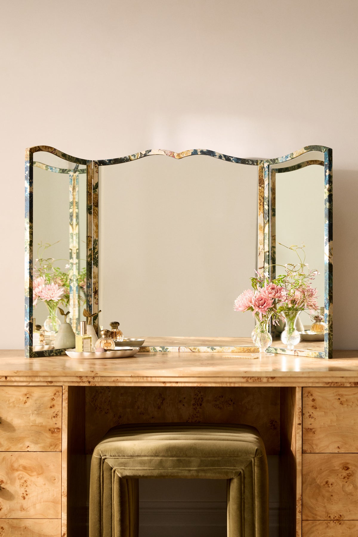 Idunn Printed Fabric Triptych Wall Mirror in Judarn, product view 9