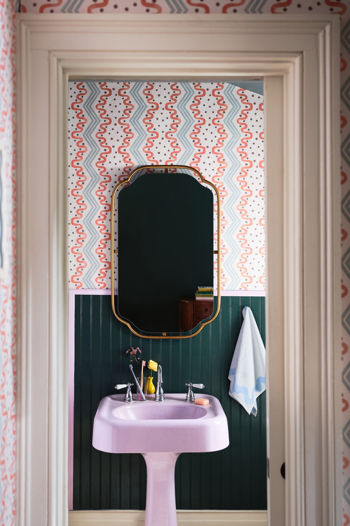 Thora Art Deco Metal Bathroom Wall Mirror in Gold, product view 11