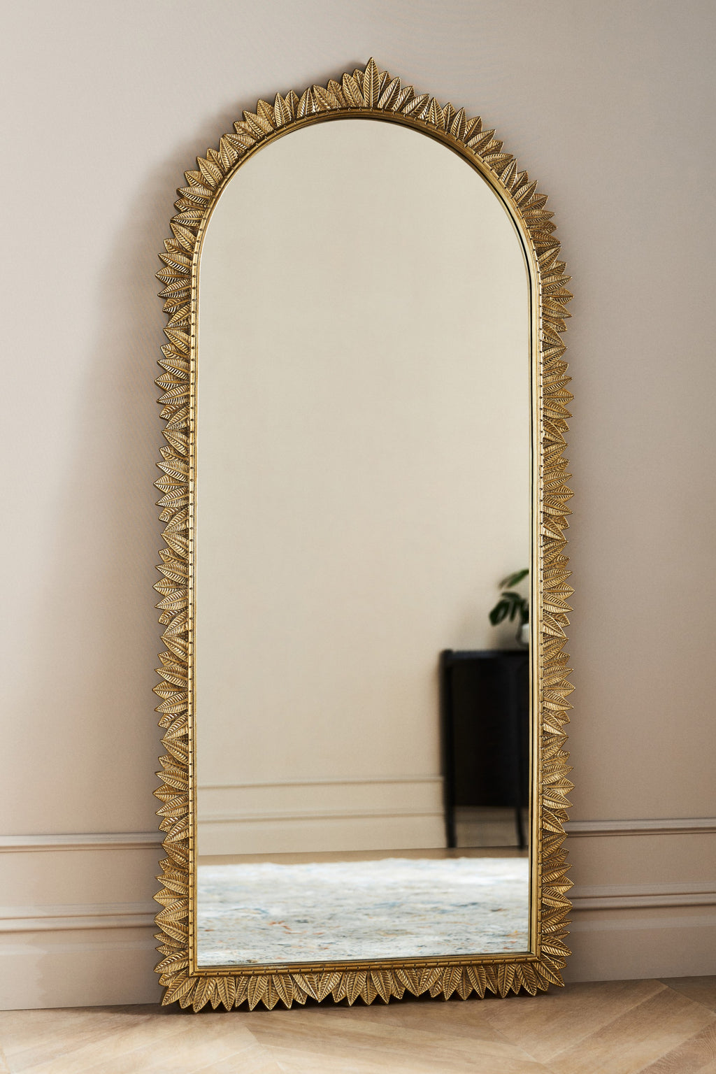 Sigrid Leaf-Trim Arched Floor Mirror, Antique Brass Finish in 027 Brass, product view 1